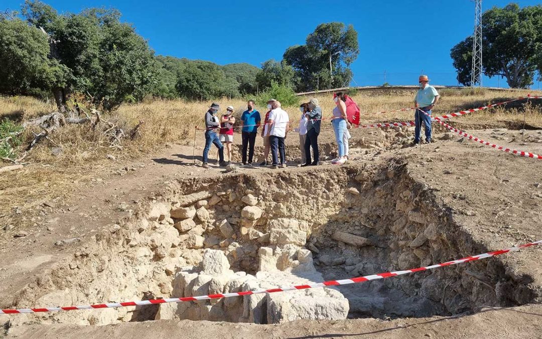 Visita guiada al área de excavación PGI «La Plaza de Armas»