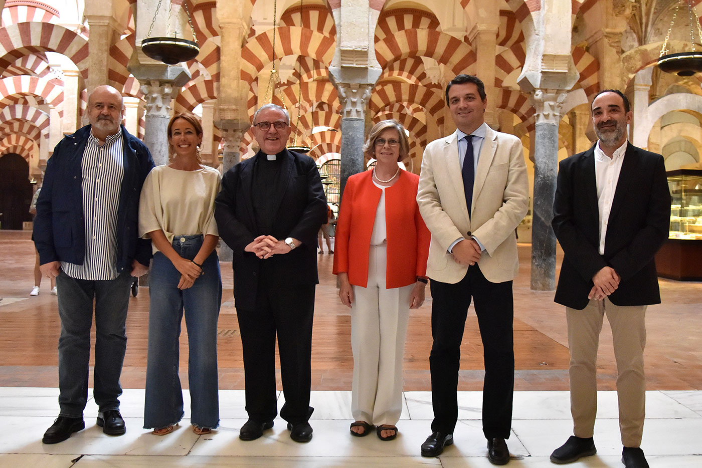 Mezquitas: Antecedentes, Fundación, Transformación